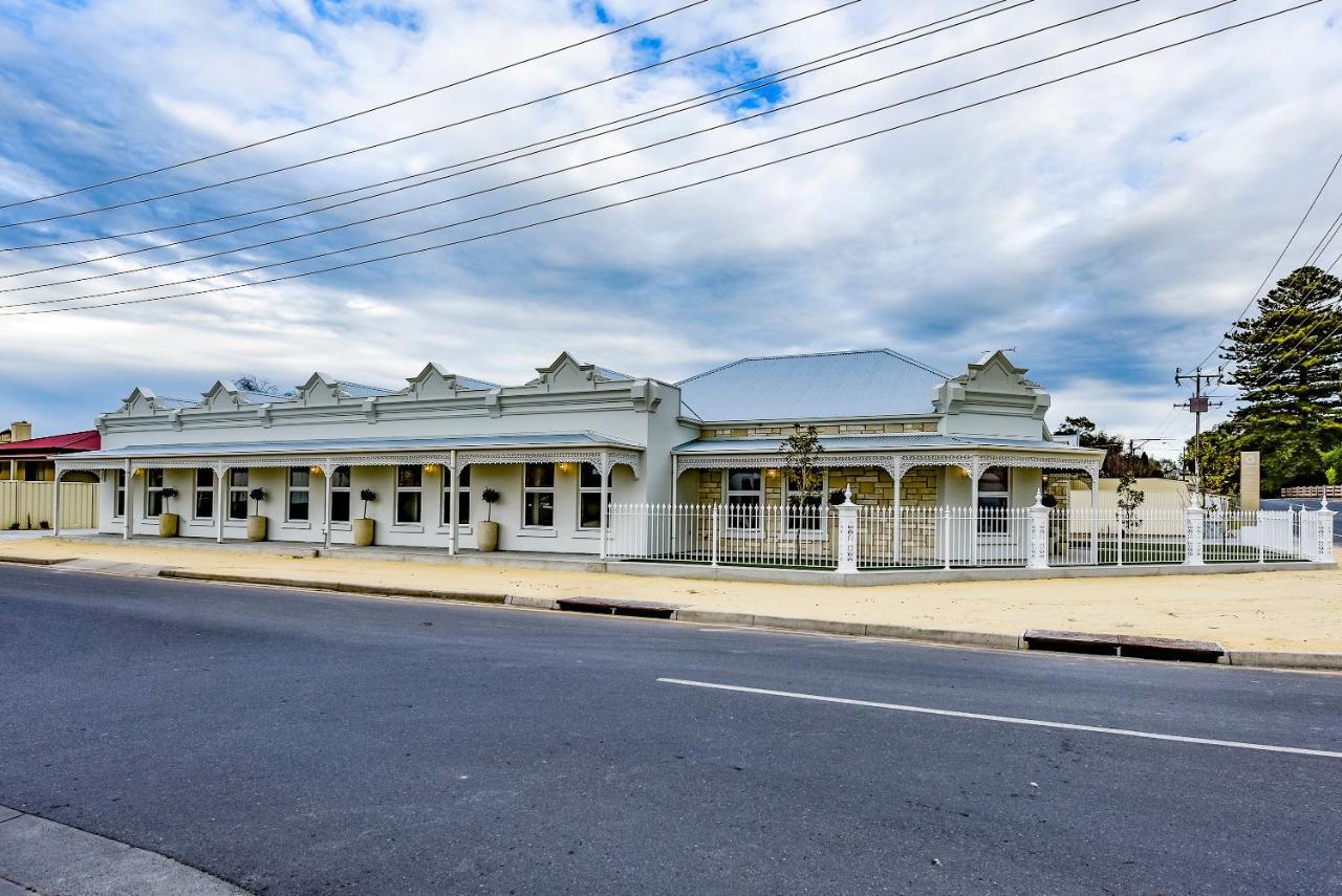 Aloha Central Luxury Accommodation Naracoorte Exterior photo
