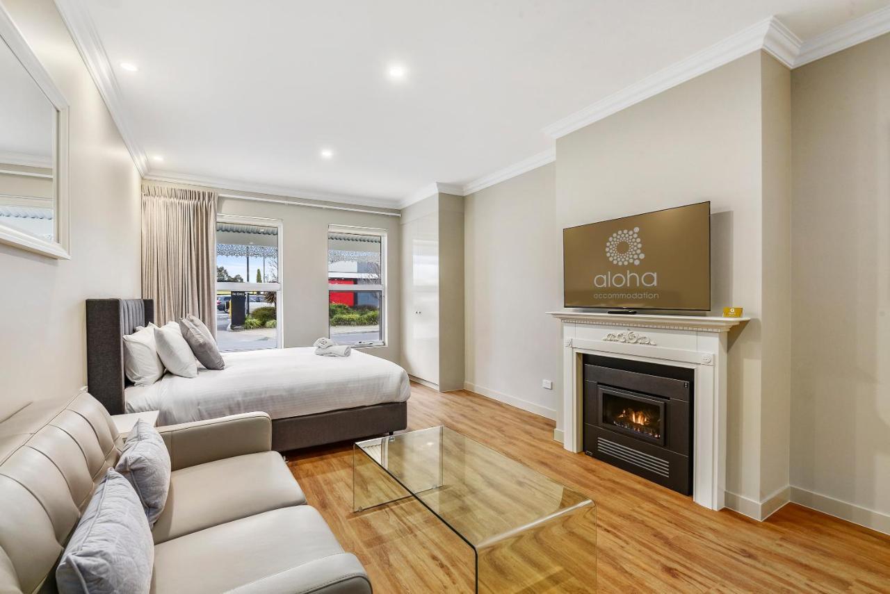 Aloha Central Luxury Accommodation Naracoorte Exterior photo